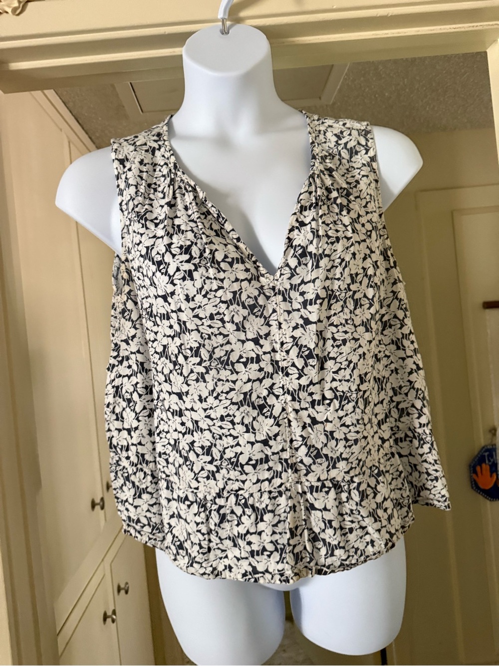 GAP Black and Cream Floral Cold-Shoulder Blouse